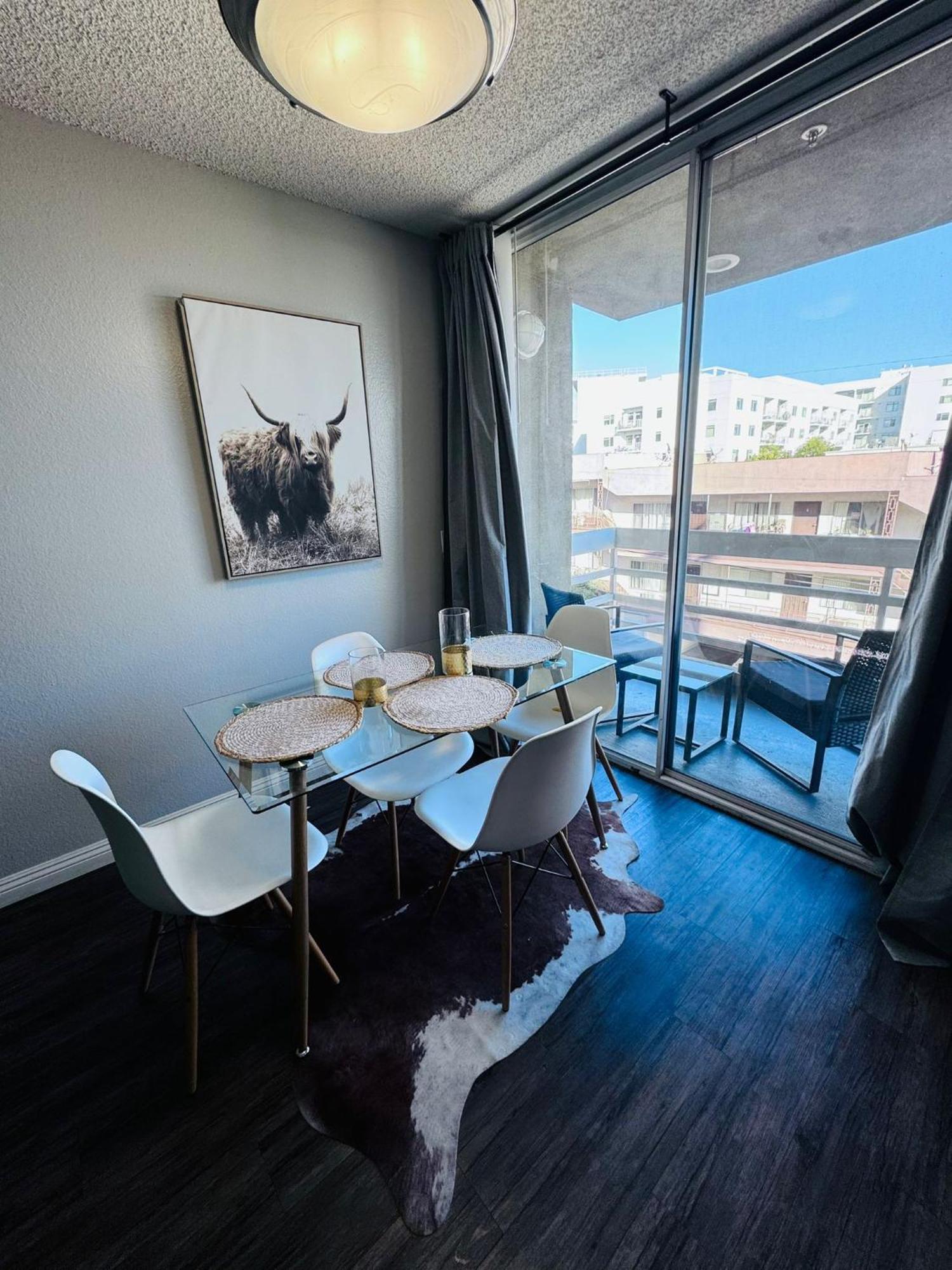 Amazing Universal Studios Loft Free Parking Los Angeles Luaran gambar
