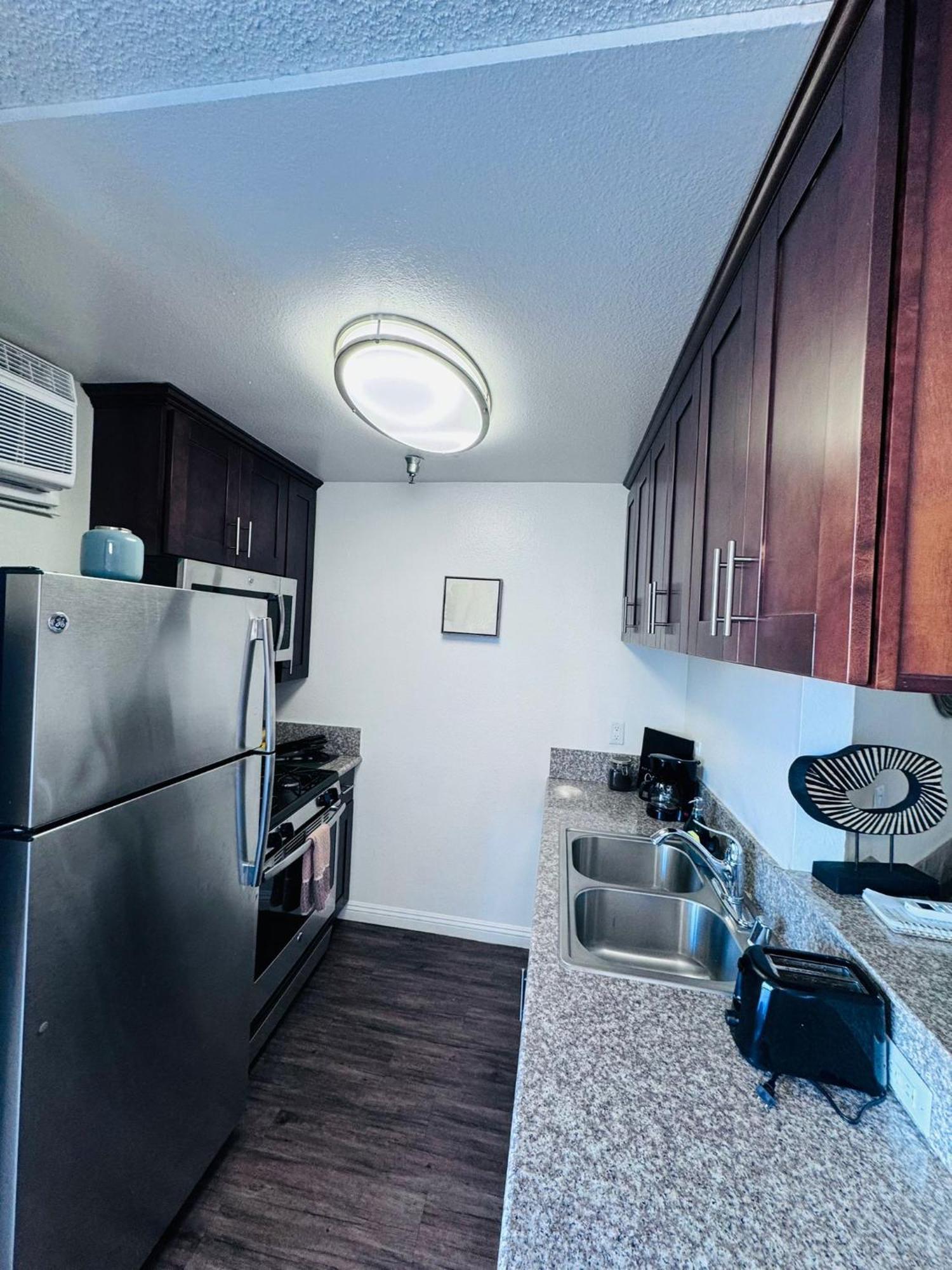 Amazing Universal Studios Loft Free Parking Los Angeles Luaran gambar